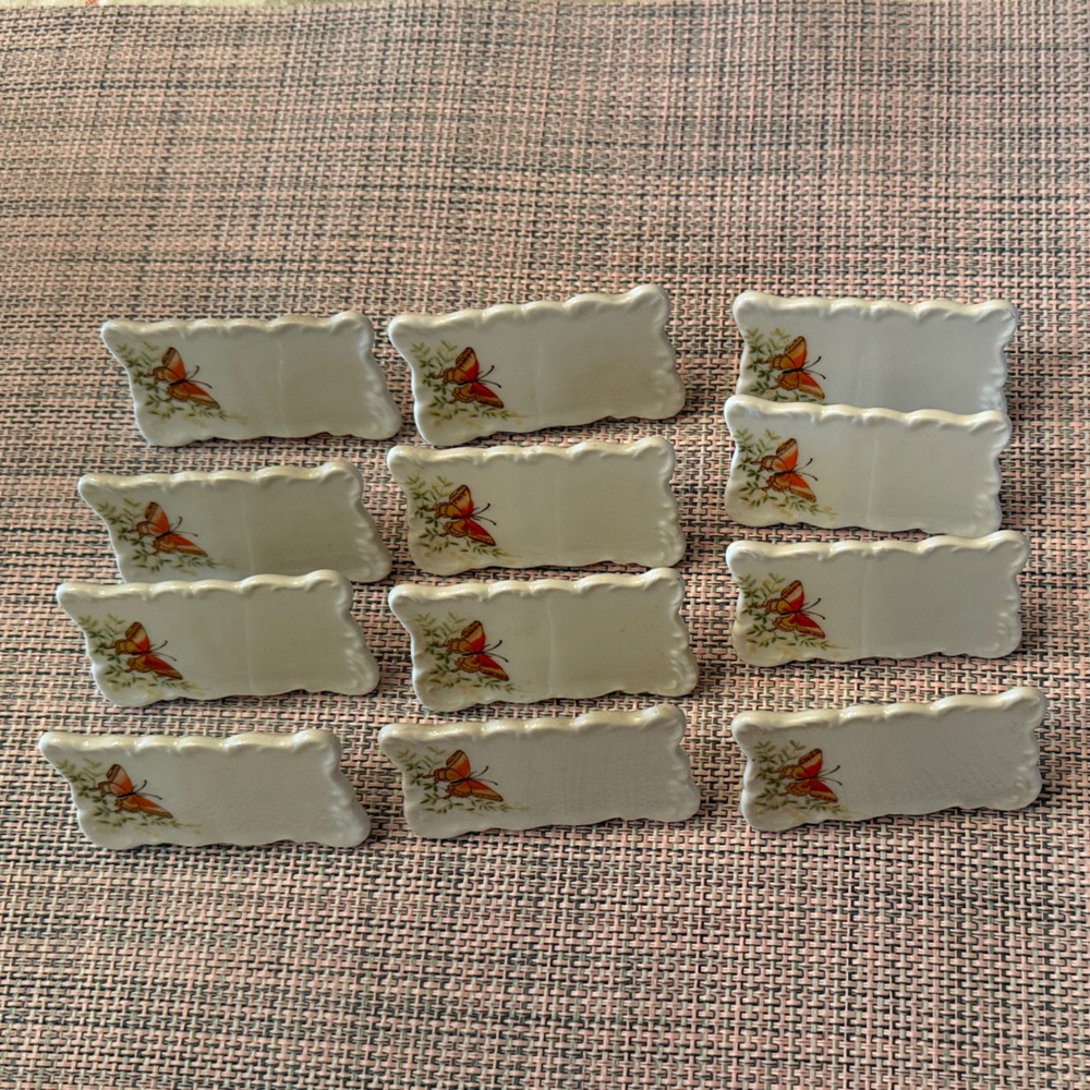 Ceramic place card holder